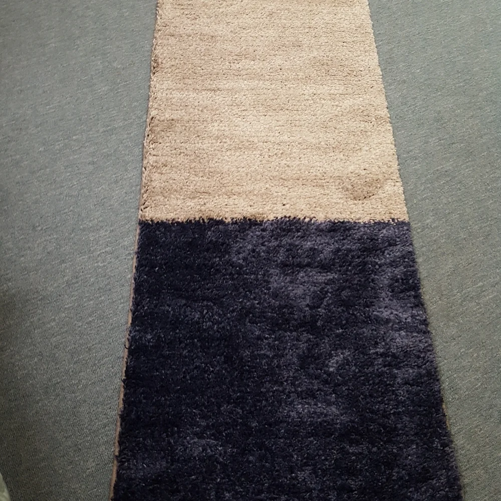 New Mohawk Rug (Runner)